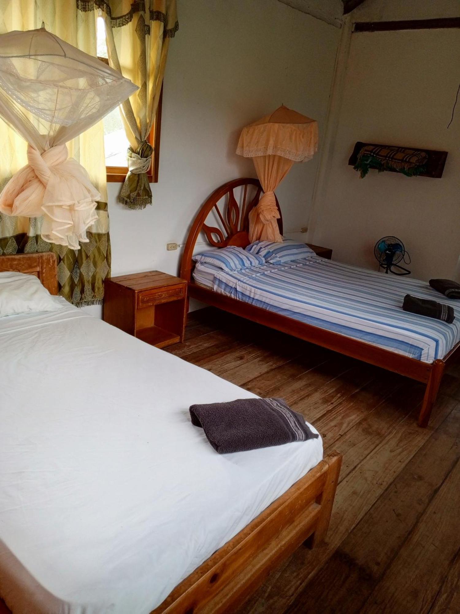 Bed And Breakfast Puerto López Exterior foto